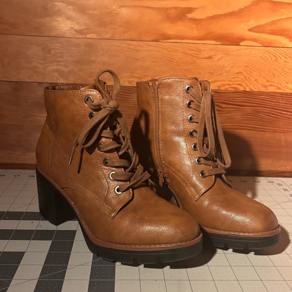 Naturalizer Block Heel Booties